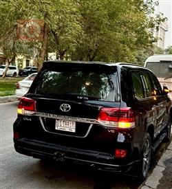 تويوتا لاندكروزر